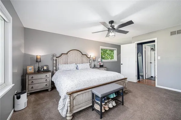 $487,500 | 37156 State Hwy Highway North, Barnard, MO 64423