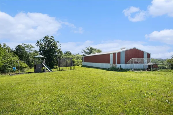 $487,500 | 37156 State Hwy Highway North, Barnard, MO 64423