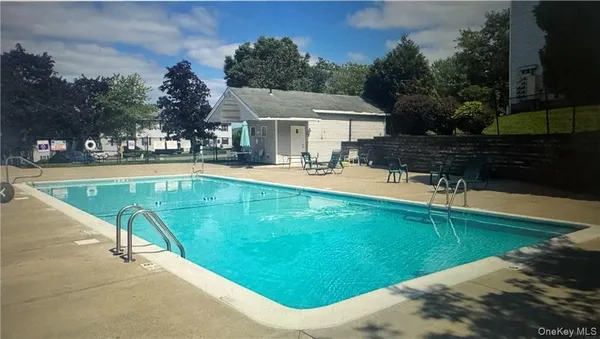 $2,300 | 1 Lexington Hills Road, Unit 7, Harriman, NY 10926