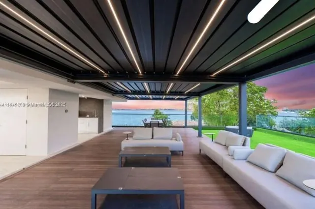 a view of a house with a big yard