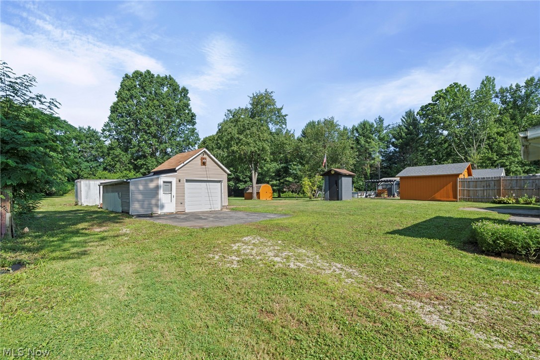 1218 Briggle Road Akron, OH 44320 - Photo 29 of 40 Yard