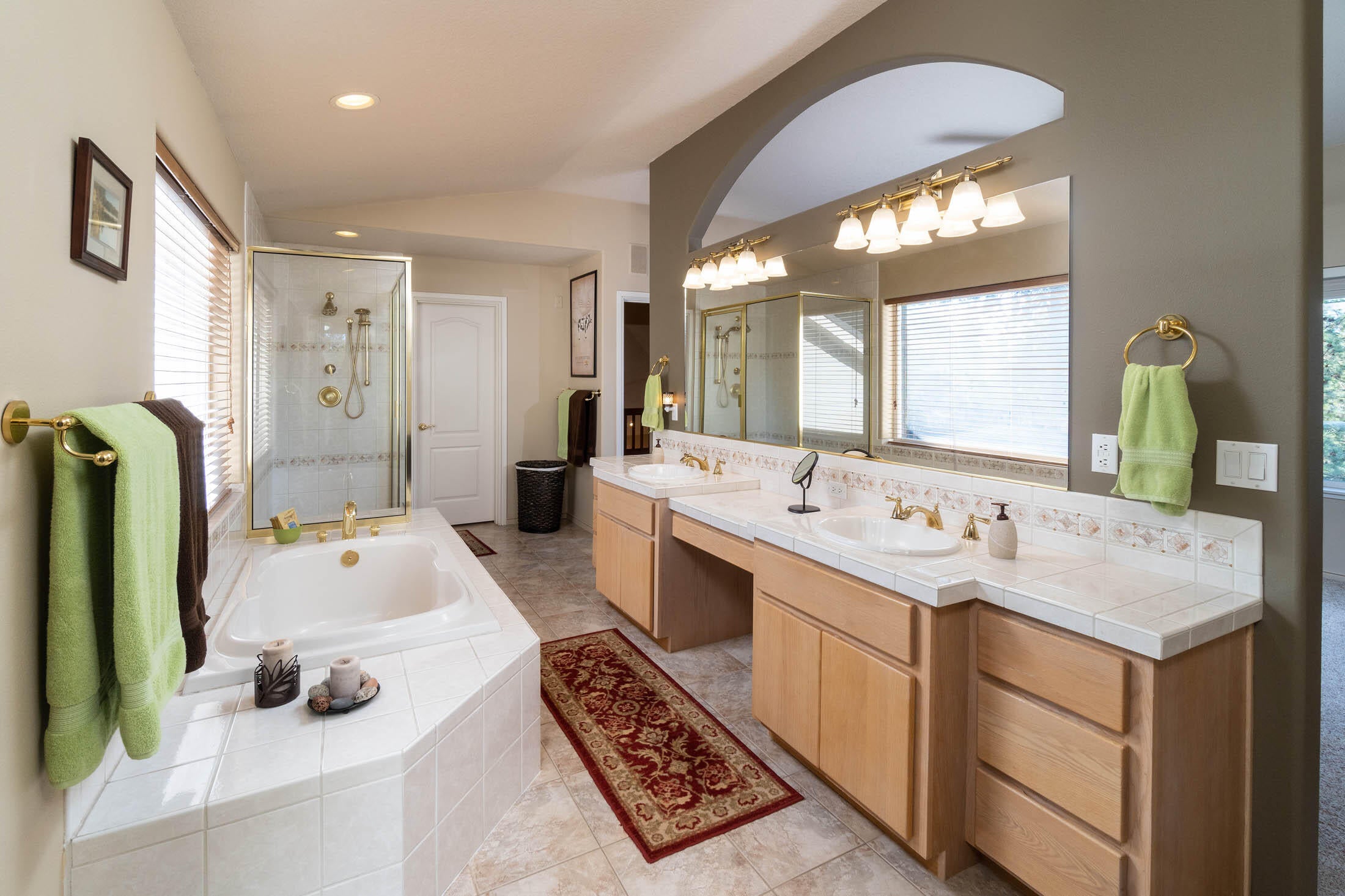 60205 Crater Road Bend, OR 97702 - Photo 32 of 74 Master bathroom.