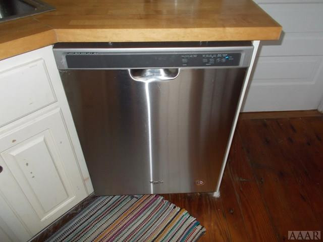 413 Phillips Street Edenton, NC 27932 - Photo 12 of 13 Stainless Steel Dishwasher