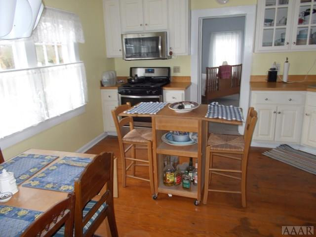 413 Phillips Street Edenton, NC 27932 - Photo 10 of 13 Eat In Kitchen