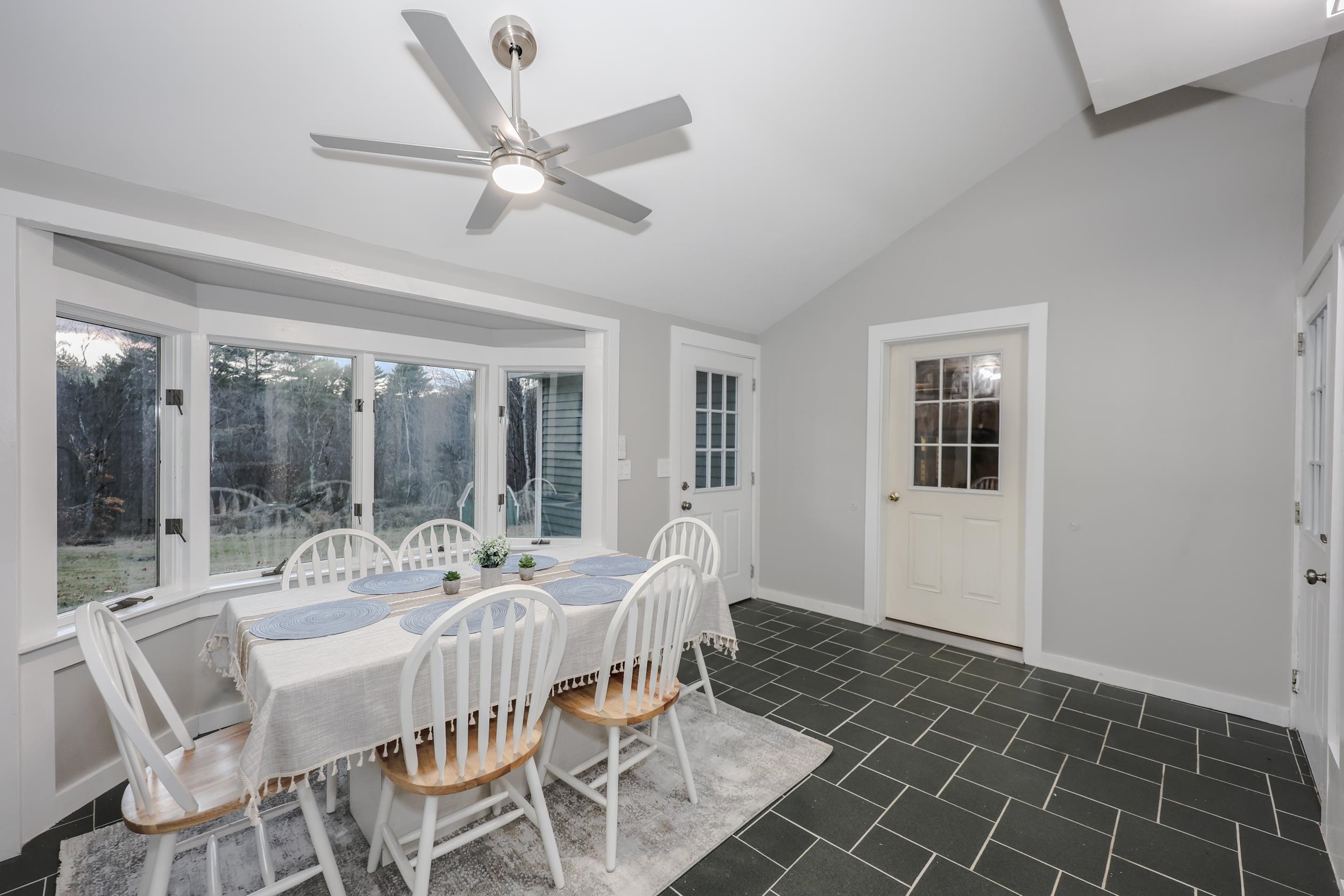 36 B Dale Road Hooksett, NH 03106 - Photo 13 of 28