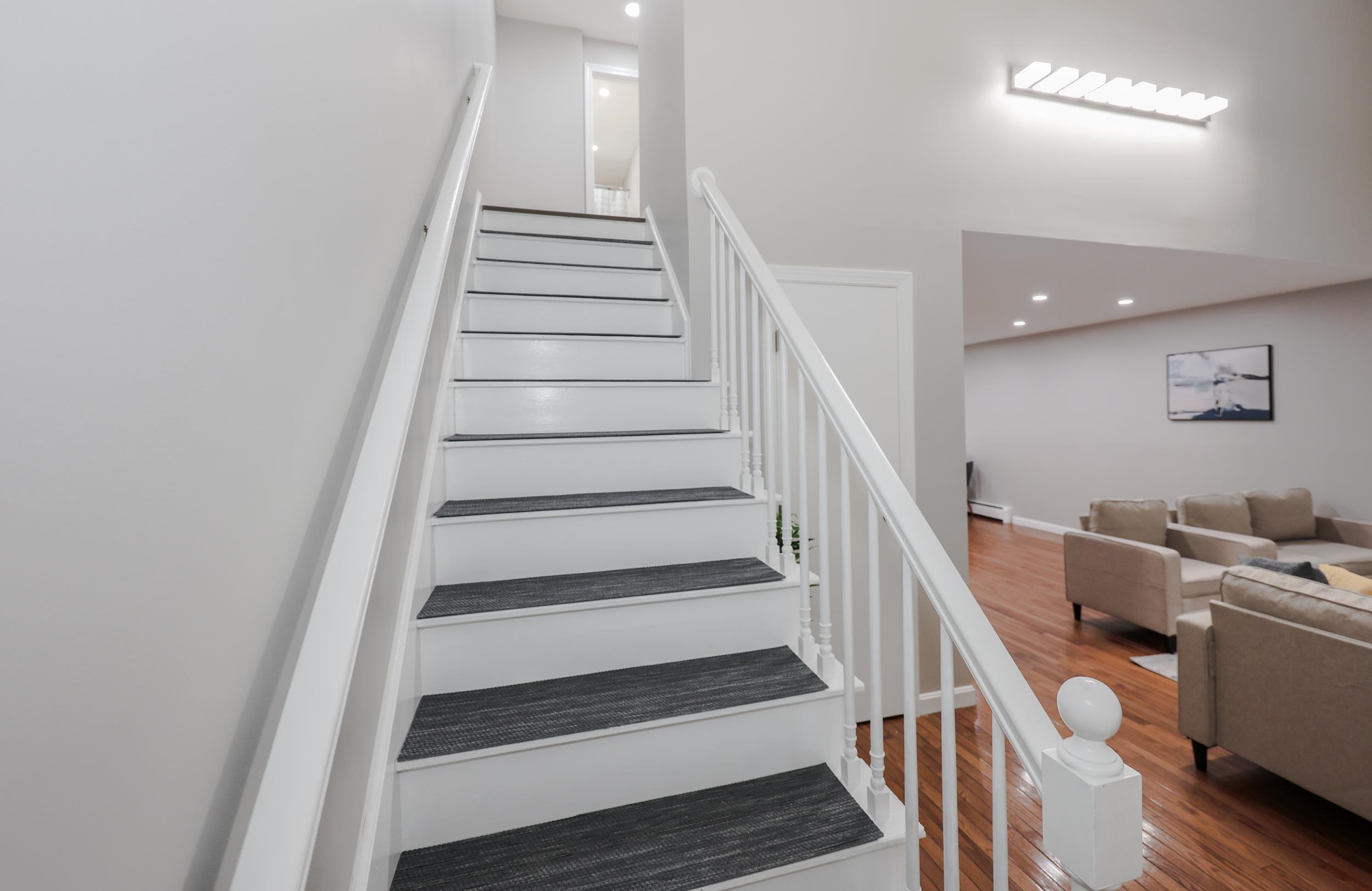 36 B Dale Road Hooksett, NH 03106 - Photo 15 of 28