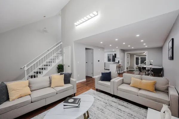 $430,000 | 36 B Dale Road, Hooksett, NH 03106