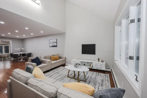 $430,000 | 36 B Dale Road, Hooksett, NH 03106