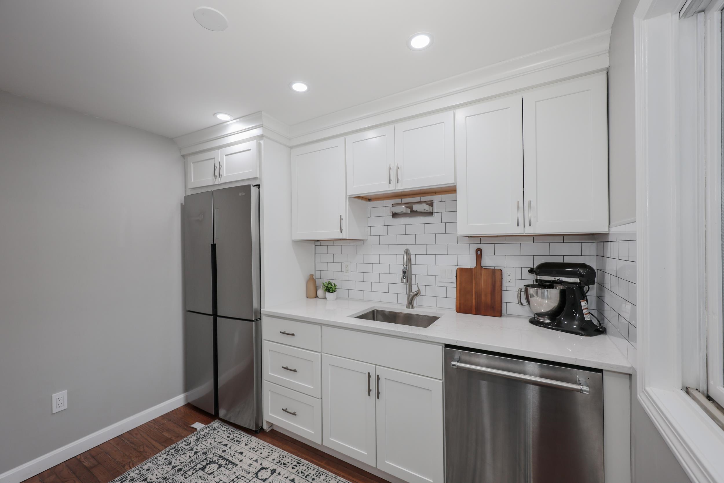 36 B Dale Road Hooksett, NH 03106 - Photo 8 of 28