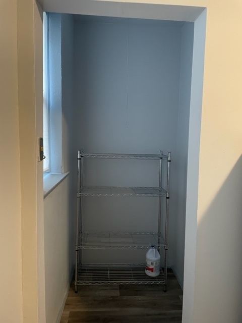 1237 West Marquette Road, Unit 1W Chicago, IL 60636 - Photo 4 of 9 a view of small space