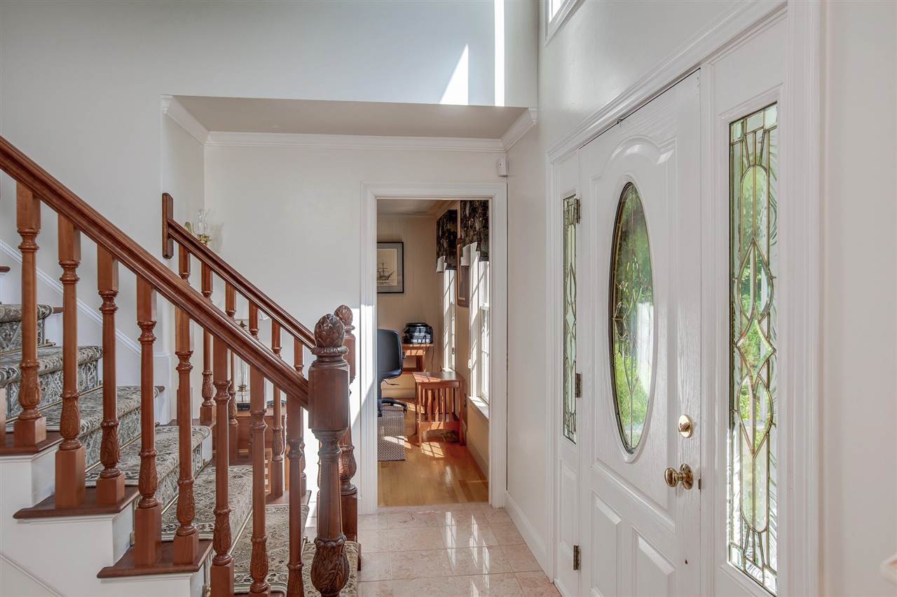 53 Newfane Road Bedford, NH 03110 - Photo 12 of 40