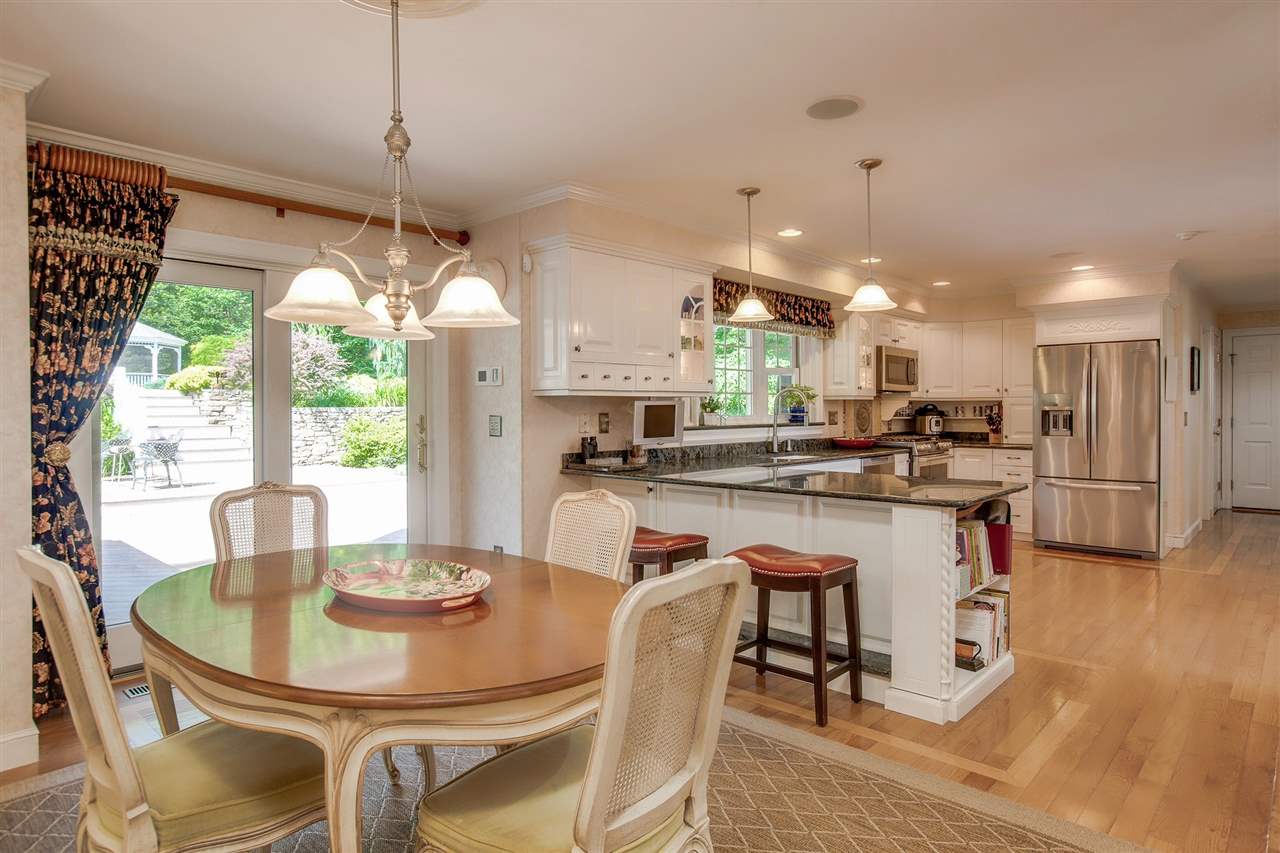 53 Newfane Road Bedford, NH 03110 - Photo 17 of 40