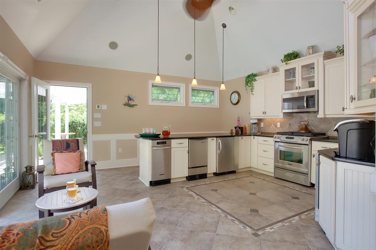 53 Newfane Road Bedford, NH 03110 - Photo 8 of 40