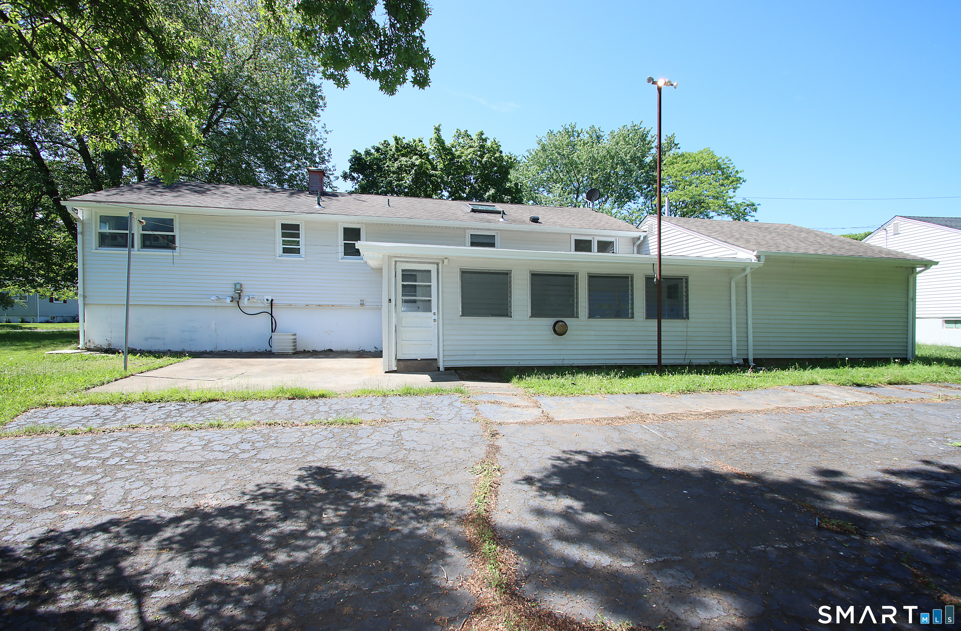 154 Hesse Road Hamden, CT 06517 - Photo 33 of 35