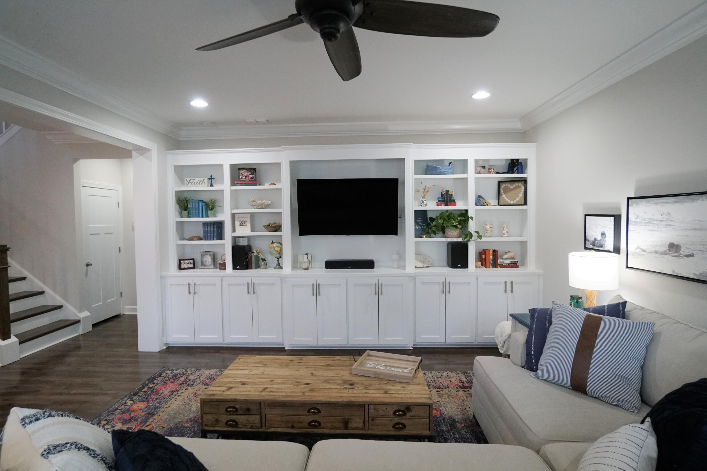 1229 Gannett Road Mount Pleasant, SC 29464 - Photo 9 of 35 Custom Shelves