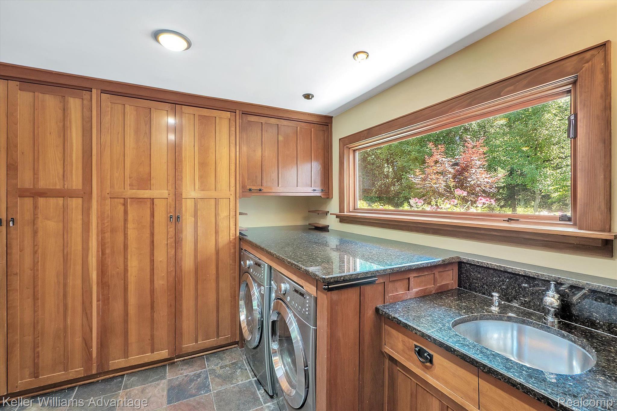 19049 Hannan Road New Boston, MI 48164 - Photo 33 of 68 Gallery Image 33