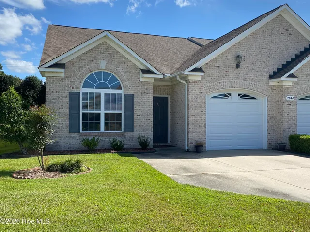 $1,685 | 2044 Cambria Drive, Unit A, Greenville, NC 27834