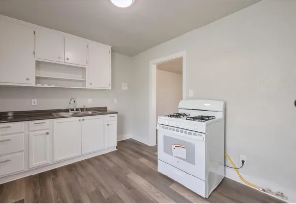 $1,300 | 1311 Fred Street, El Campo, TX 77437