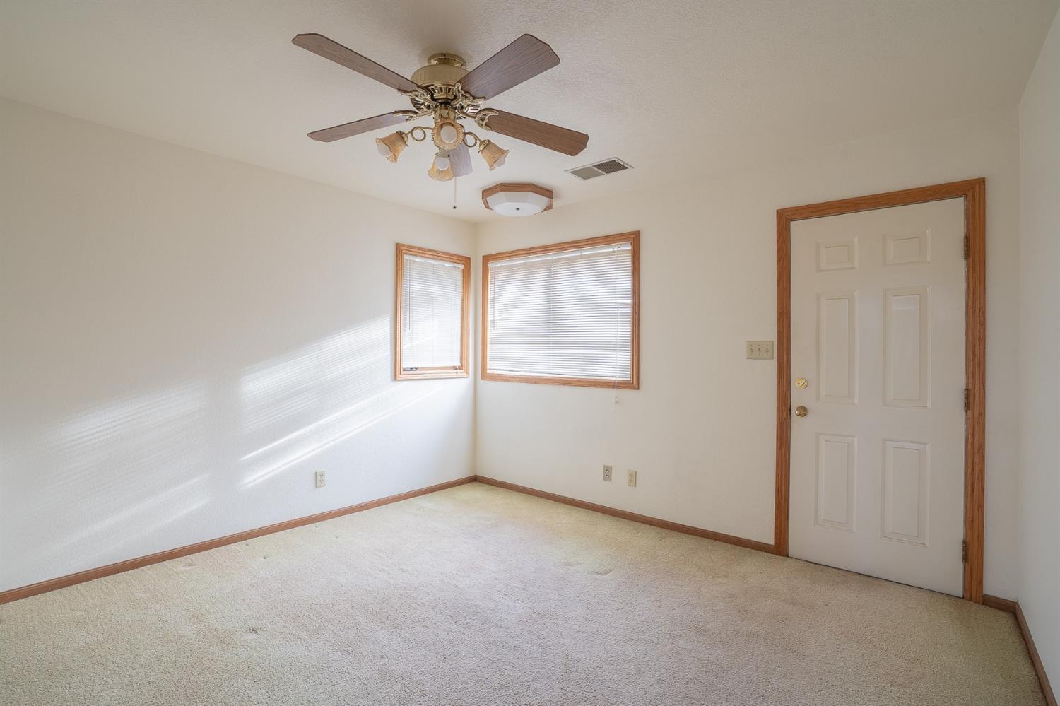 6947 South Reed Avenue Reedley, CA 93654 - Photo 21 of 37 Gallery Image 21