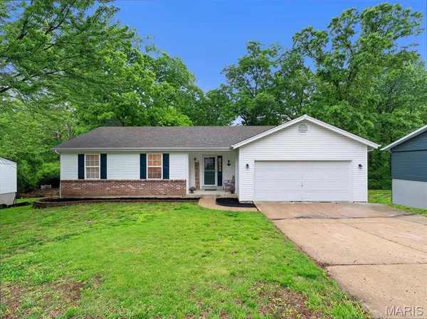 $322,000 | 42 North Kern Drive, O'Fallon, MO 63366