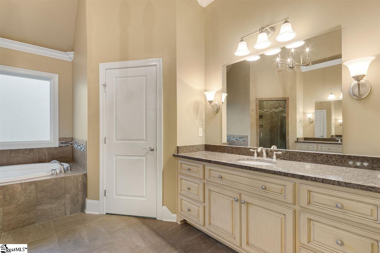 32 Riley Hill Court Greer, SC 29650 - Photo 10 of 36 Gallery Image 10