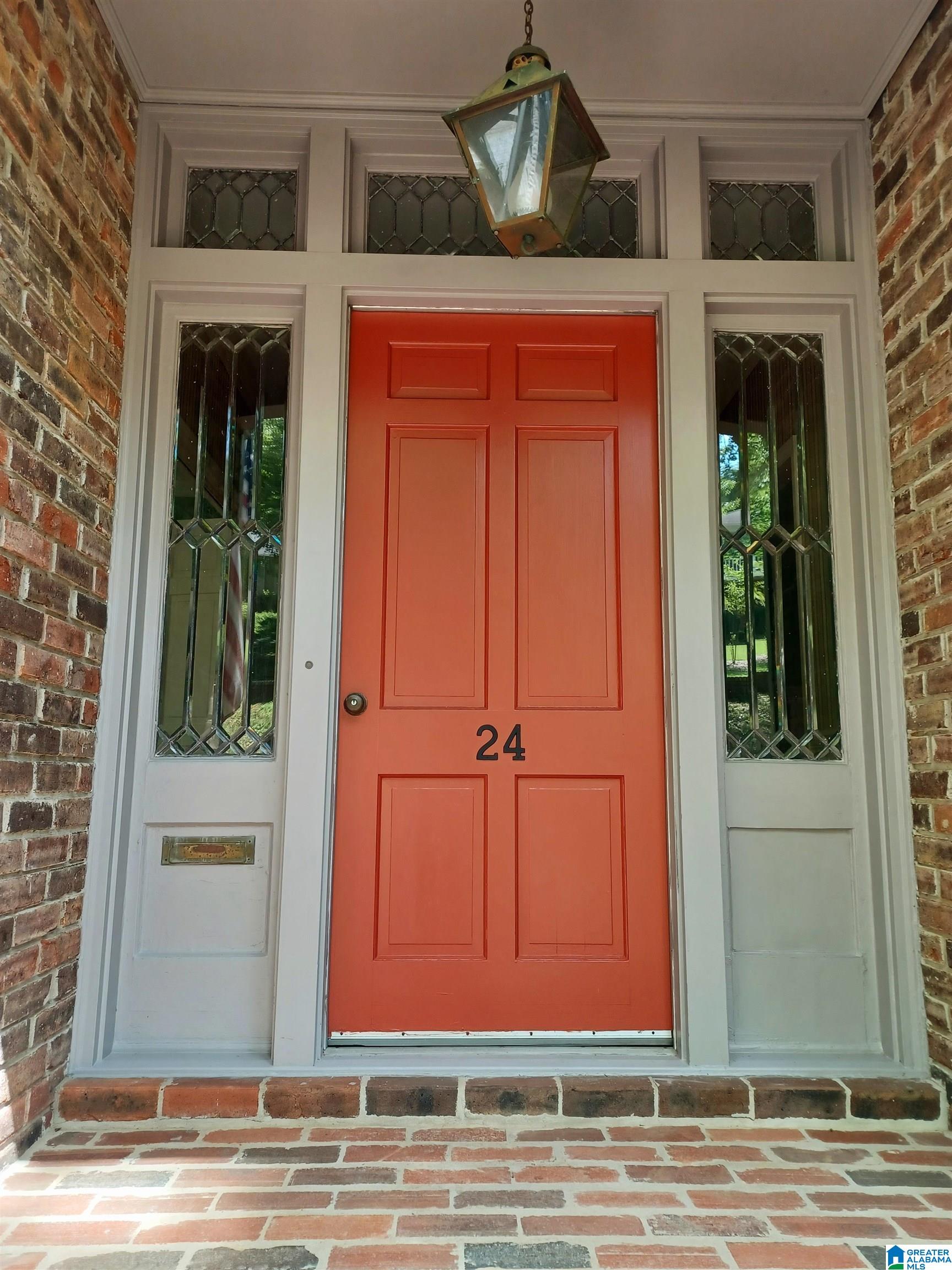 24 Belmont Road Anniston, AL 36207 - Photo 3 of 57