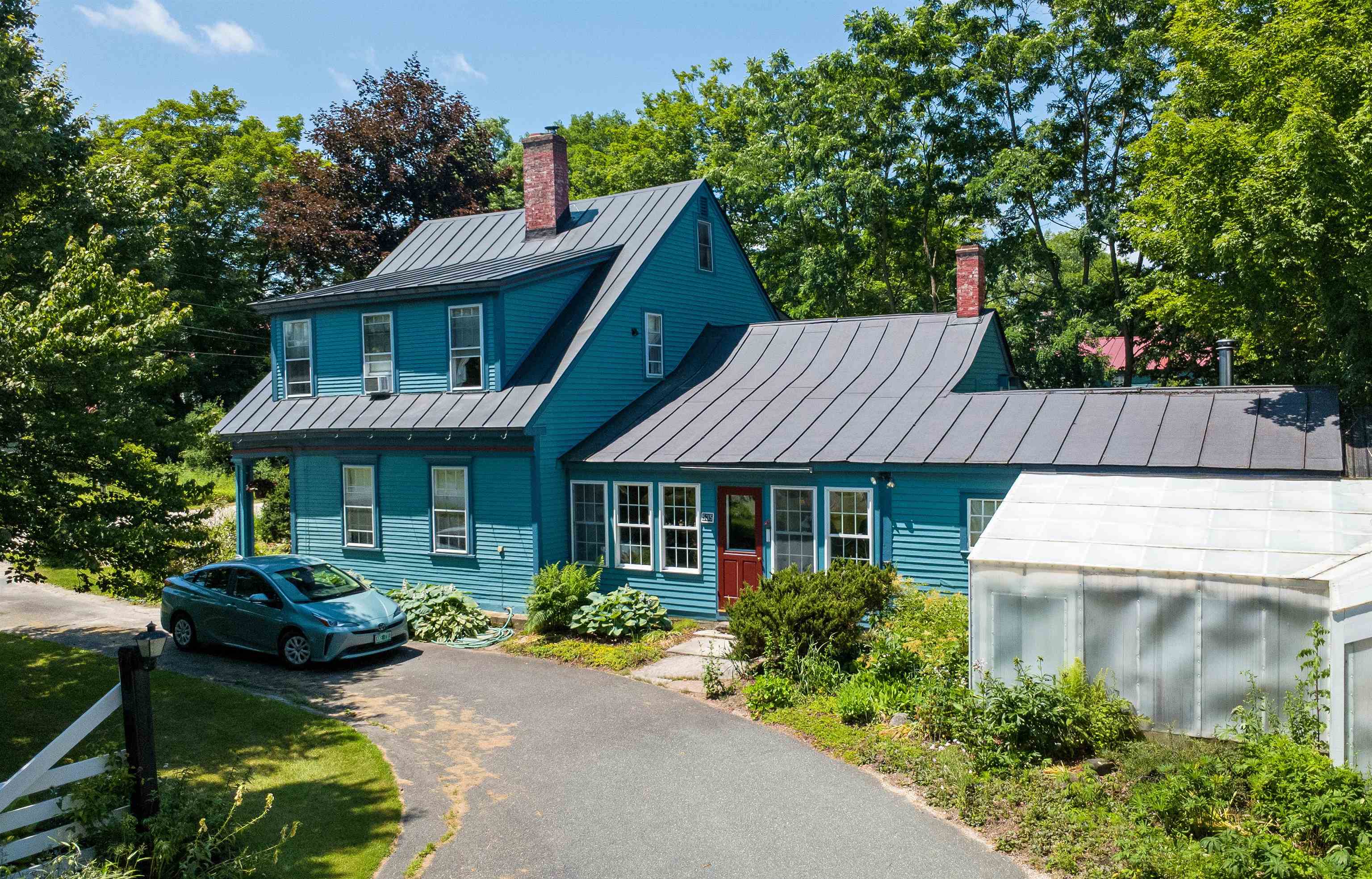 535 Oxbow Road Newbury, VT 05051 - Photo 4 of 60