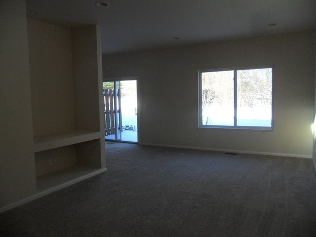 3542 Blue Ridge Court, Unit 3542 Carpentersville, IL 60110 - Photo 3 of 15