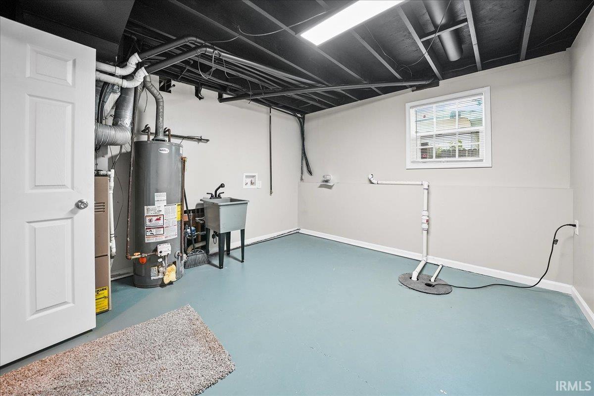 534 Robyn Road Valparaiso, IN 46385 - Photo 31 of 38 Gallery Image 31