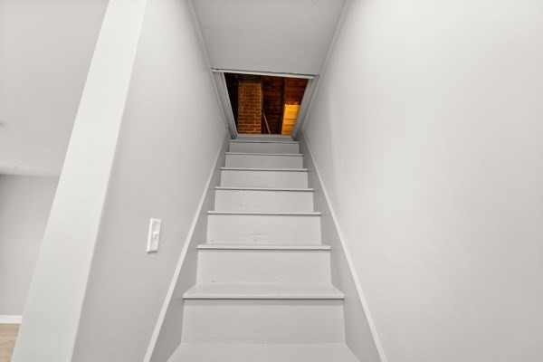 18 Eastern Avenue Webster, MA 01570 - Photo 16 of 30