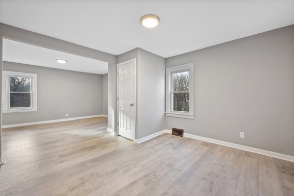 18 Eastern Avenue Webster, MA 01570 - Photo 20 of 30