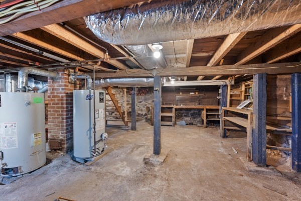 18 Eastern Avenue Webster, MA 01570 - Photo 22 of 30