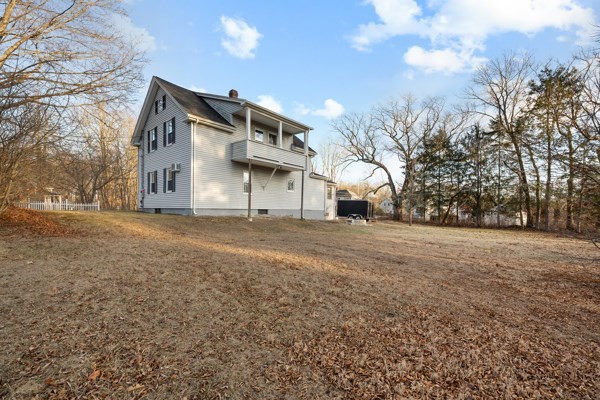 18 Eastern Avenue Webster, MA 01570 - Photo 3 of 30