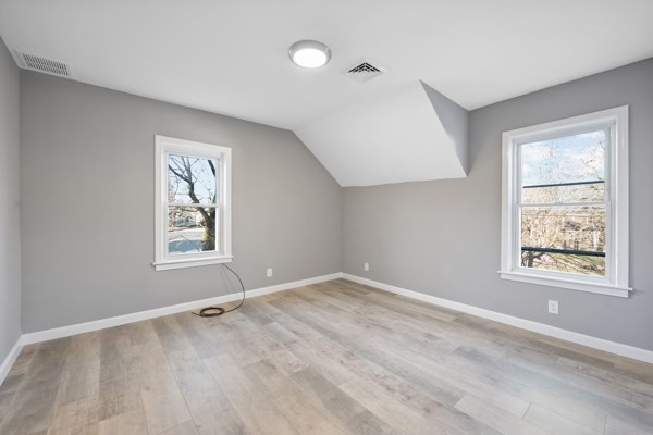 18 Eastern Avenue Webster, MA 01570 - Photo 8 of 30