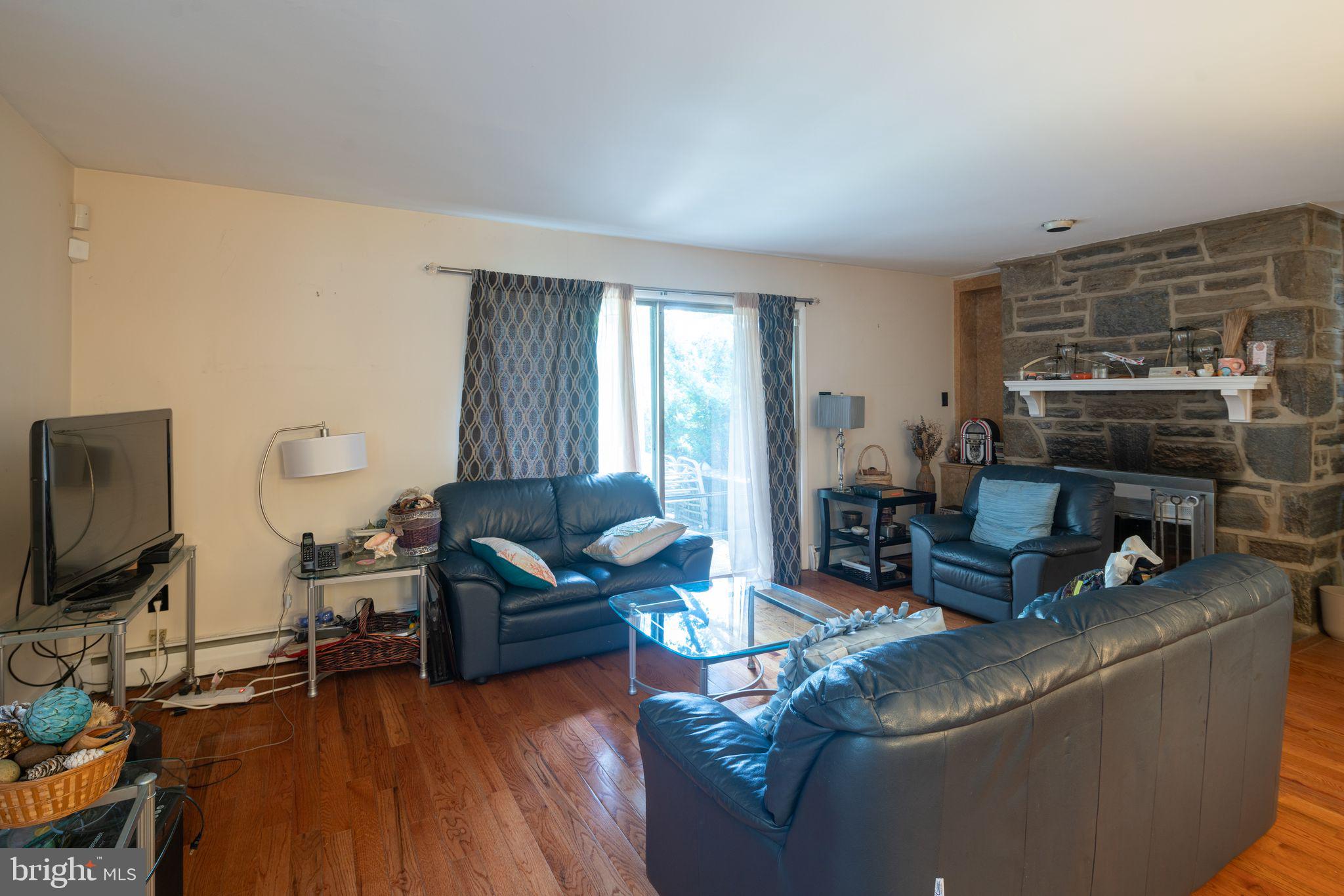 8308 Fenton Road Cheltenham, PA 19038 - Photo 4 of 32 Gallery Image 4