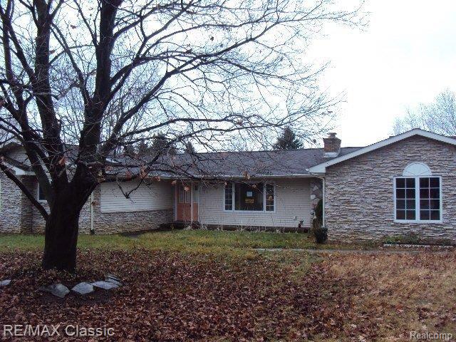 10938 Tuthill Road South Lyon, MI 48178 - Photo 1 of 8 Tuthill 10938 sec ck 11-22-10 (1).JPG