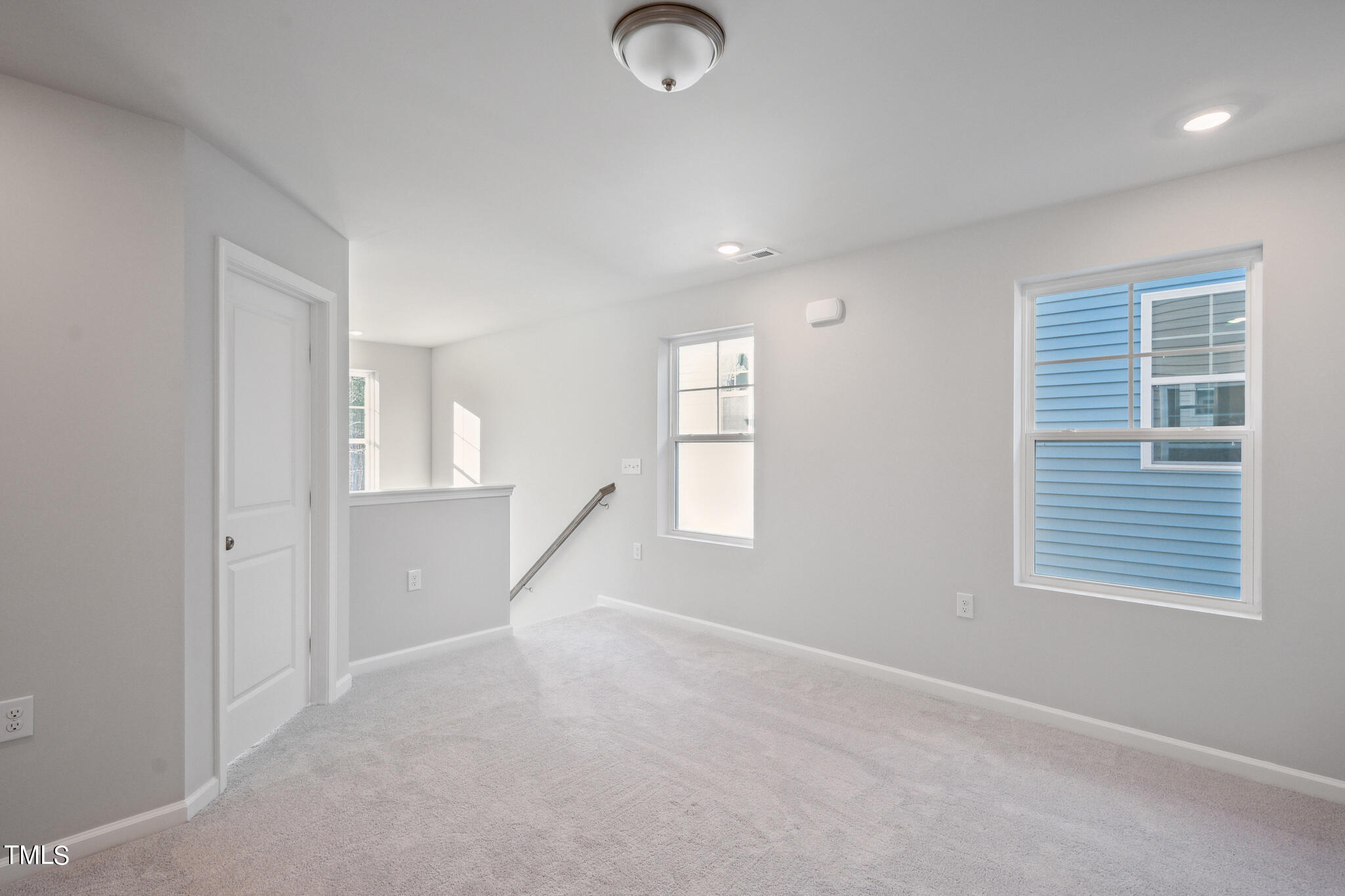 532 Hanover Shore Lane Raleigh, NC 27610 - Photo 13 of 31 a view of livingroom and window