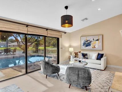 $899,998 | 10320 Northwest 6th Street, Coral Springs, FL 33071