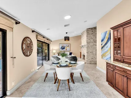 $899,998 | 10320 Northwest 6th Street, Coral Springs, FL 33071