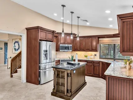 $899,998 | 10320 Northwest 6th Street, Coral Springs, FL 33071