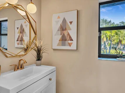 $899,998 | 10320 Northwest 6th Street, Coral Springs, FL 33071