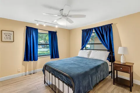 $899,998 | 10320 Northwest 6th Street, Coral Springs, FL 33071