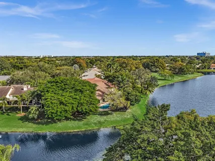 $899,998 | 10320 Northwest 6th Street, Coral Springs, FL 33071