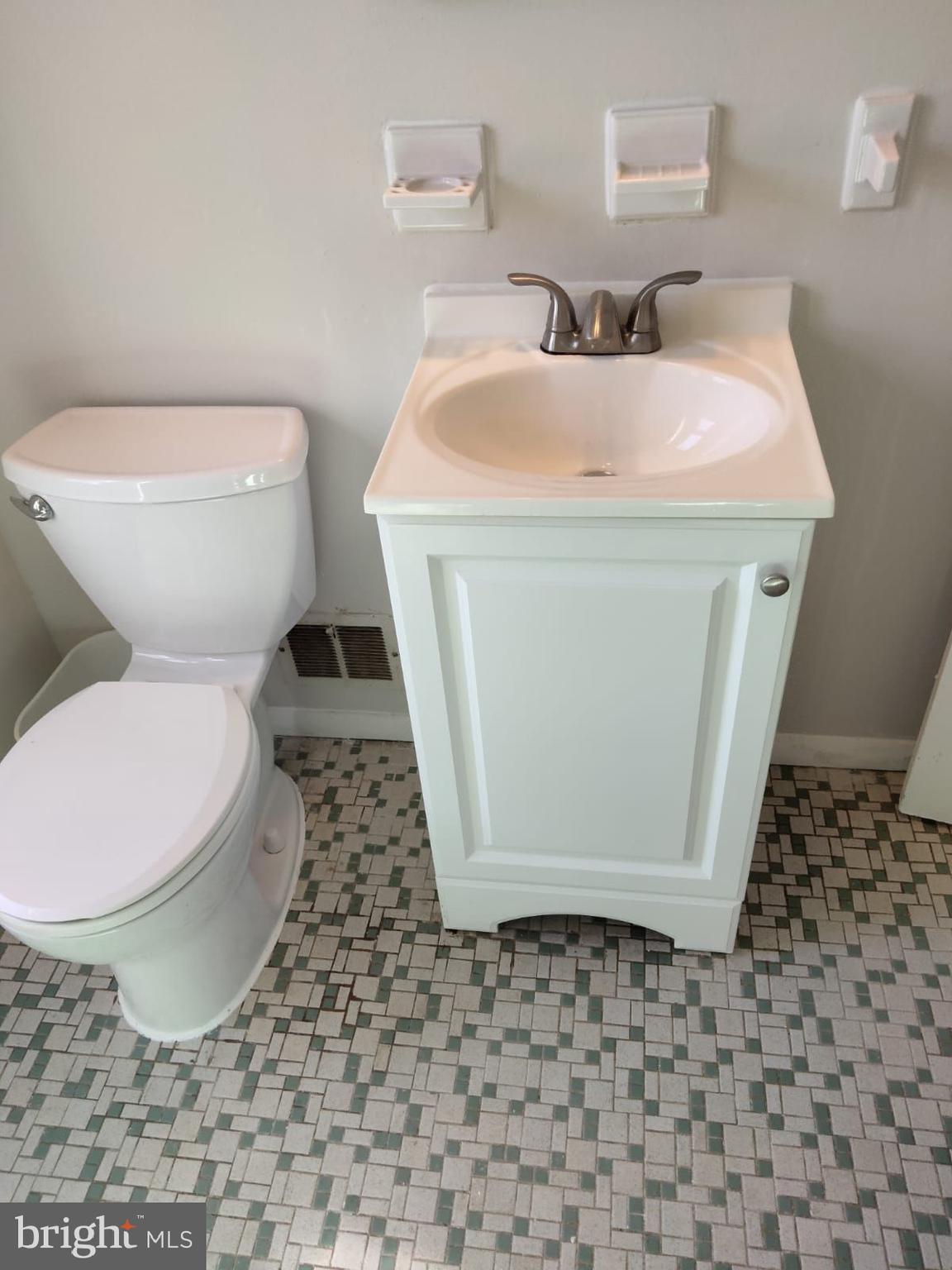 5708 Utrecht Road Baltimore, MD 21206 - Photo 15 of 22 Gallery Image 15