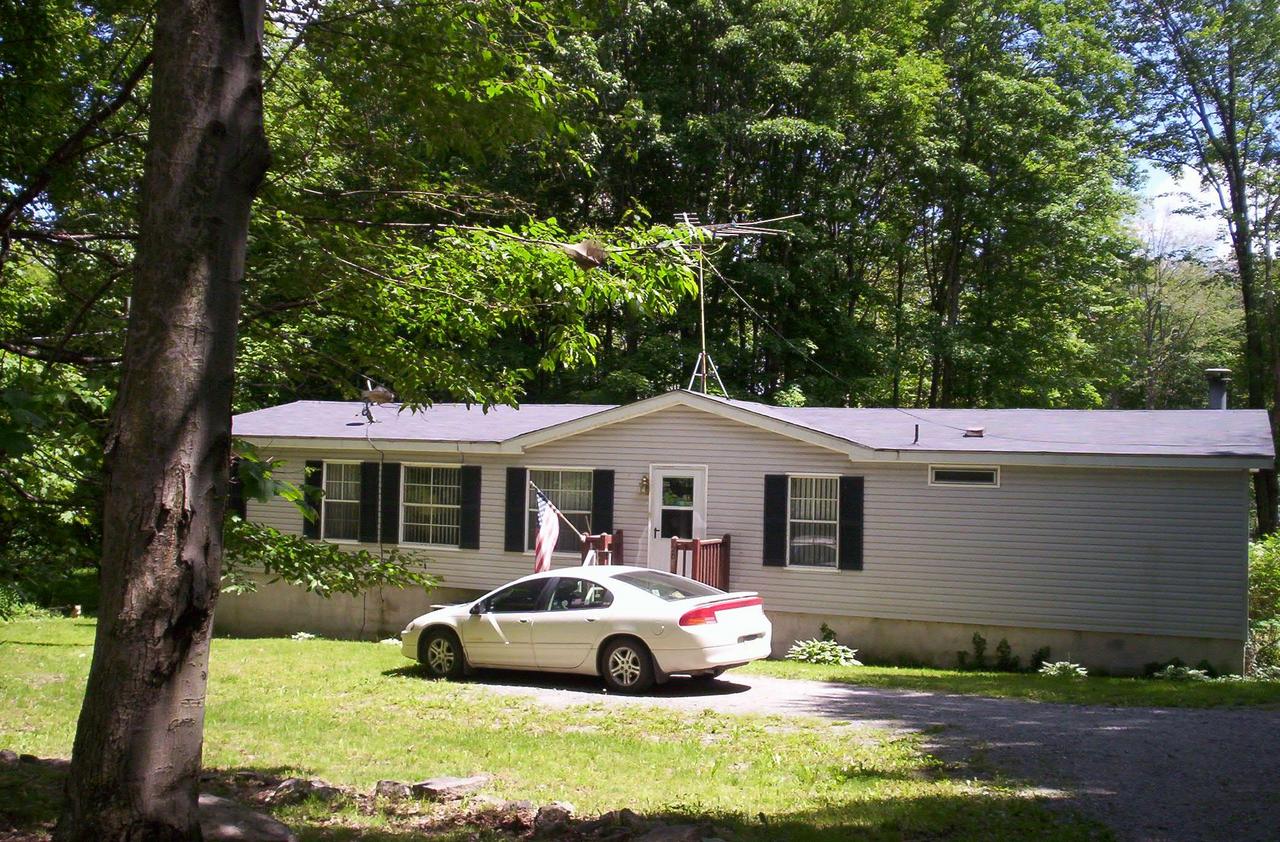 269 Nevin Road Newfoundland, PA 18445 - Photo 1 of 8 Front View
