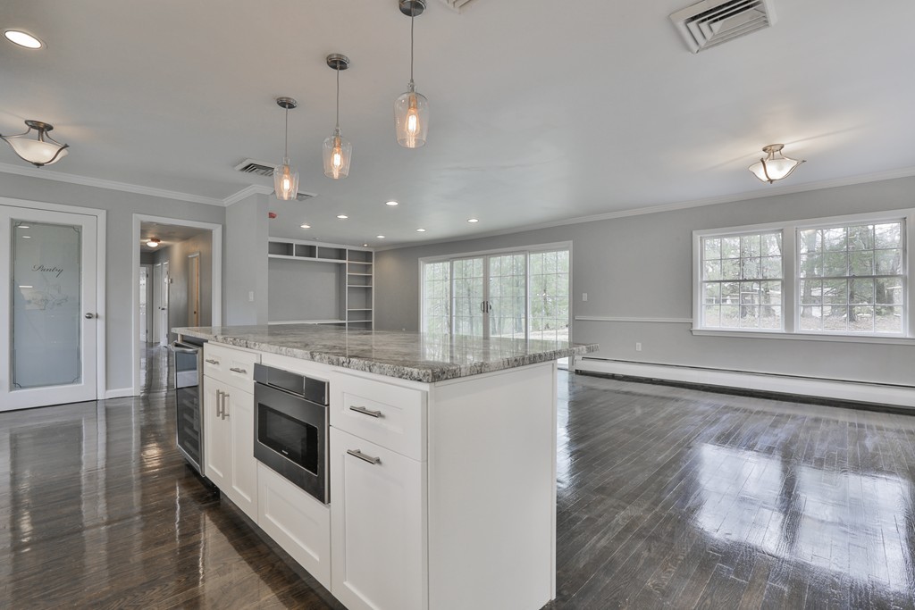 2 Sheridan Road Andover, MA 01810 - Photo 11 of 20