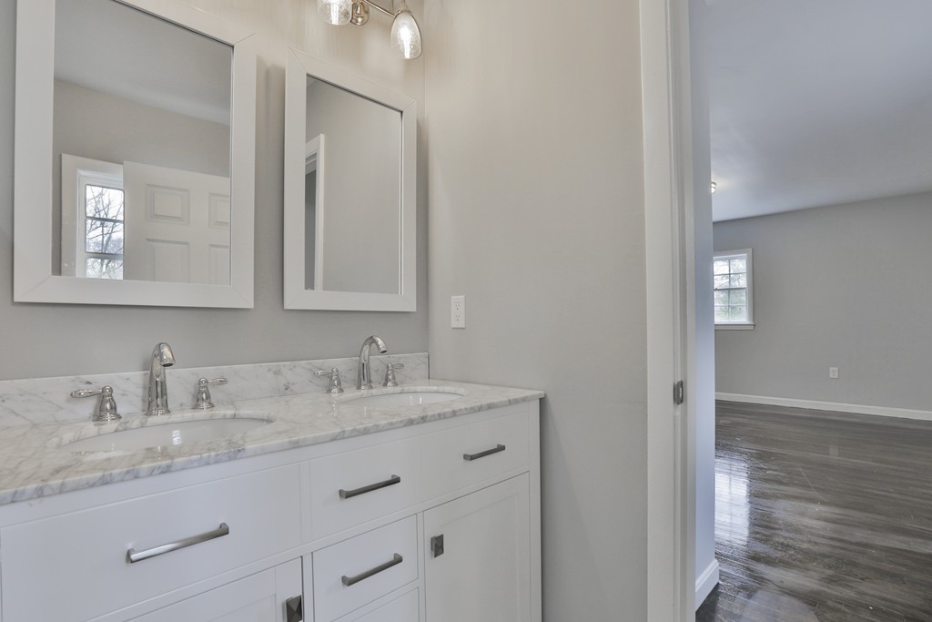 2 Sheridan Road Andover, MA 01810 - Photo 13 of 20