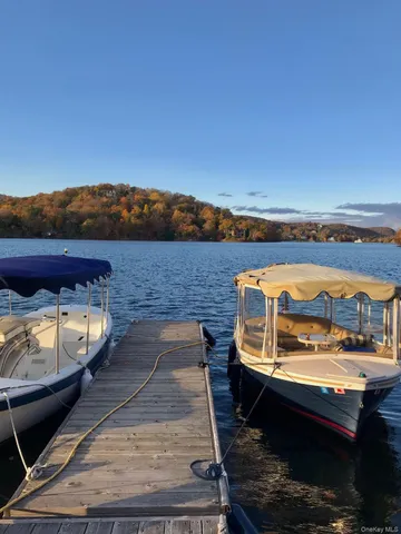 $2,240,000 | 24 Acoma Road, Tuxedo Park, NY 10987