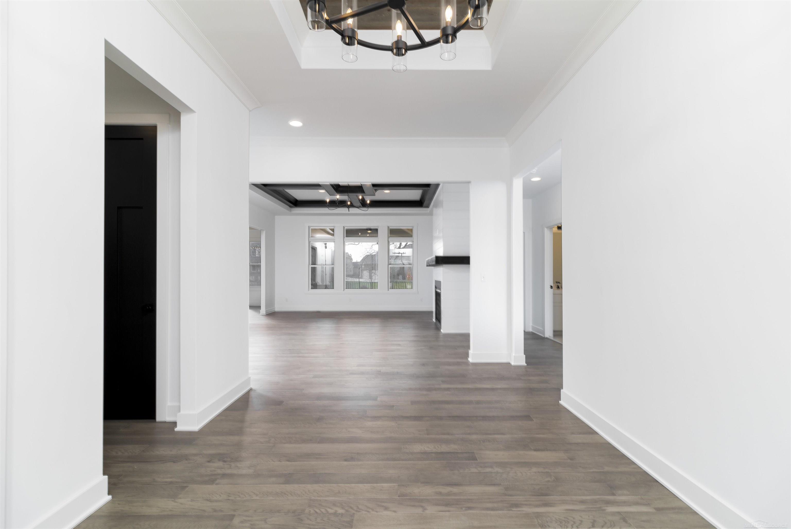 7583 Brunswick Washington, MI 48095 - Photo 5 of 31 Foyer