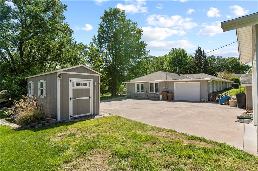 2113 Birch Street Atchison, KS 66002 - Photo 35 of 56